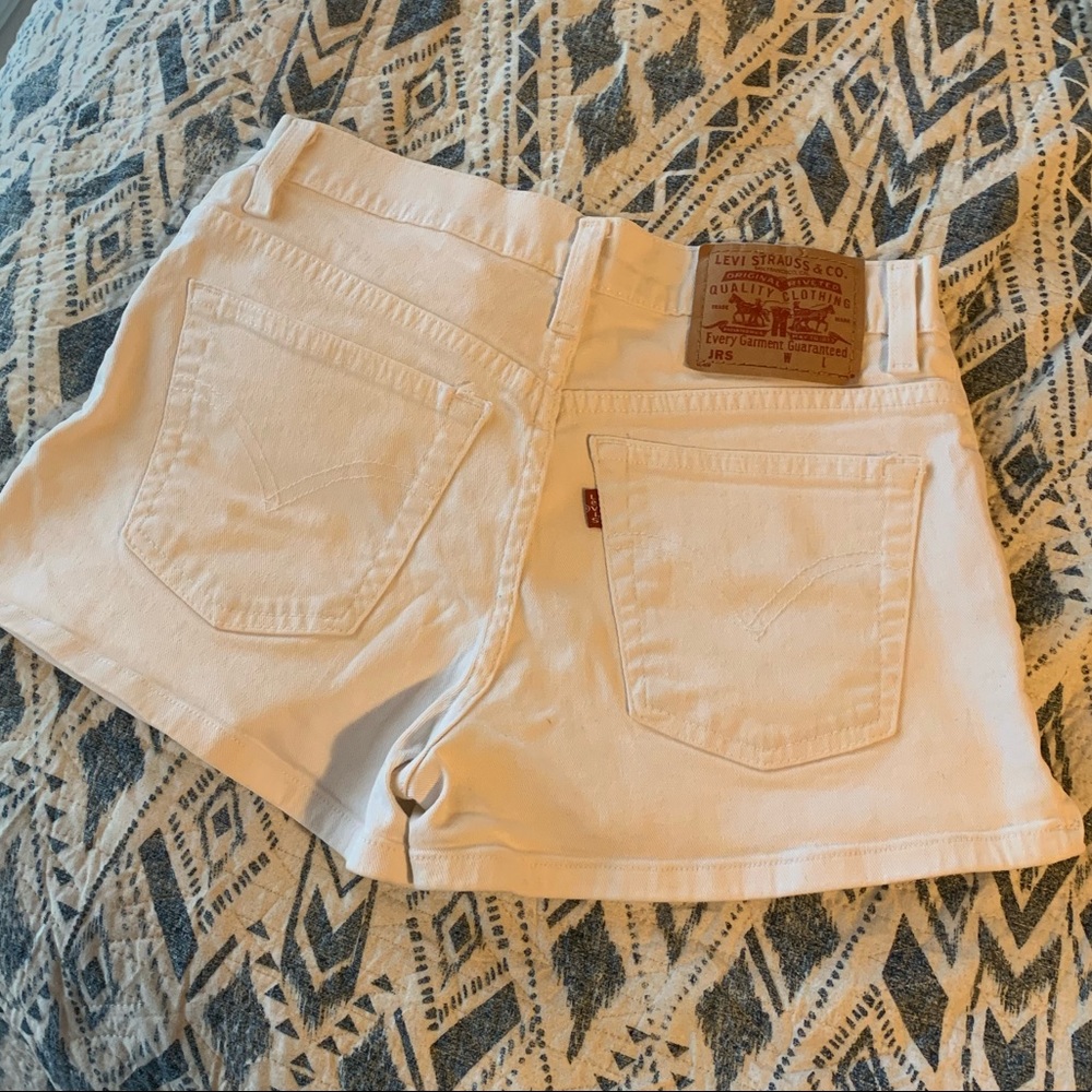 VINTAGE | Levi's White Denim Shorts